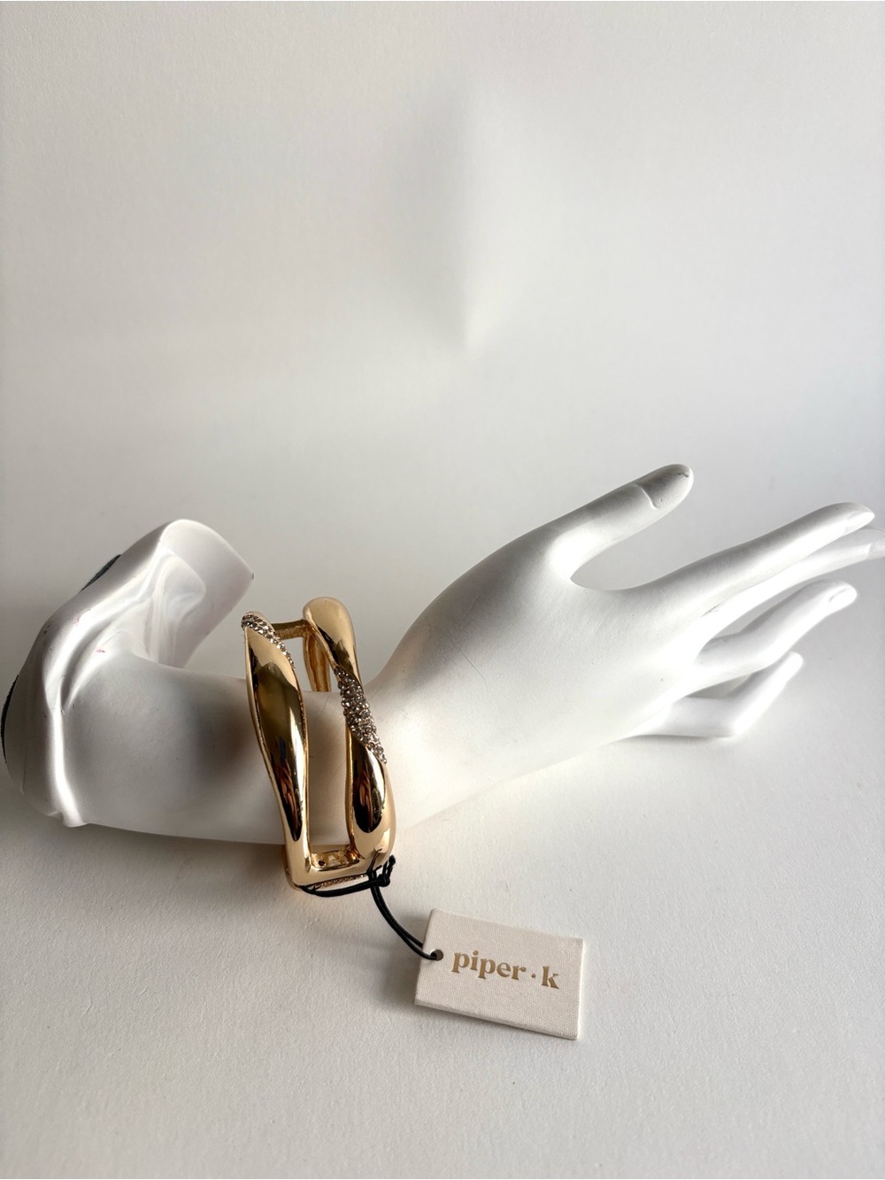 NWT Piper-K Gold Hinge Bracelet Rhinestone Statement Jewelry